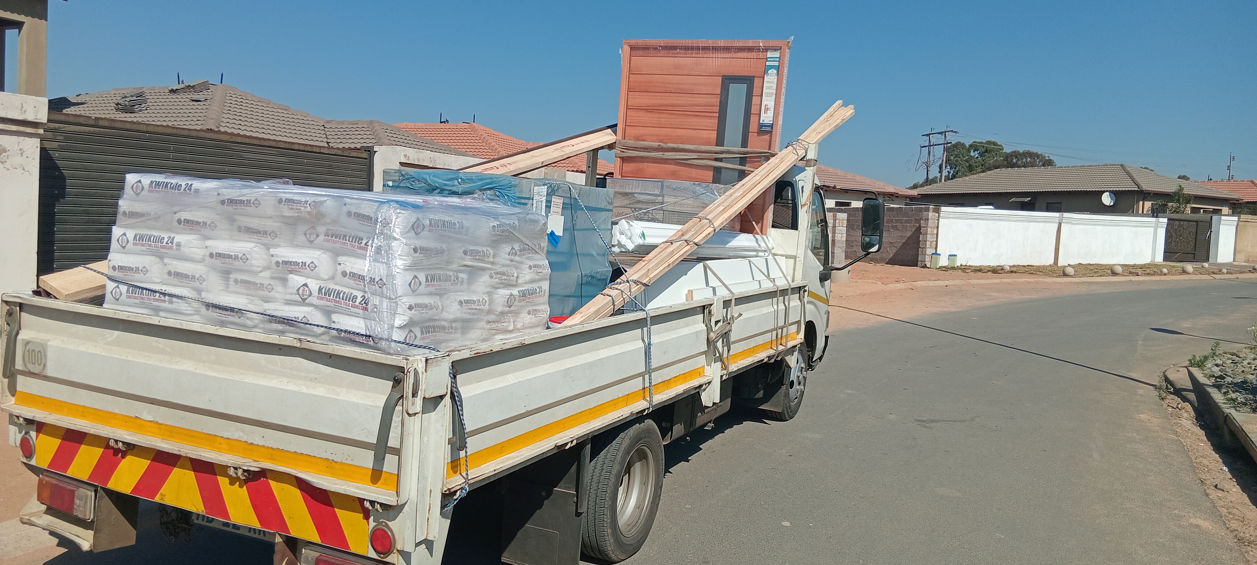 Truck for hire in Gauteng