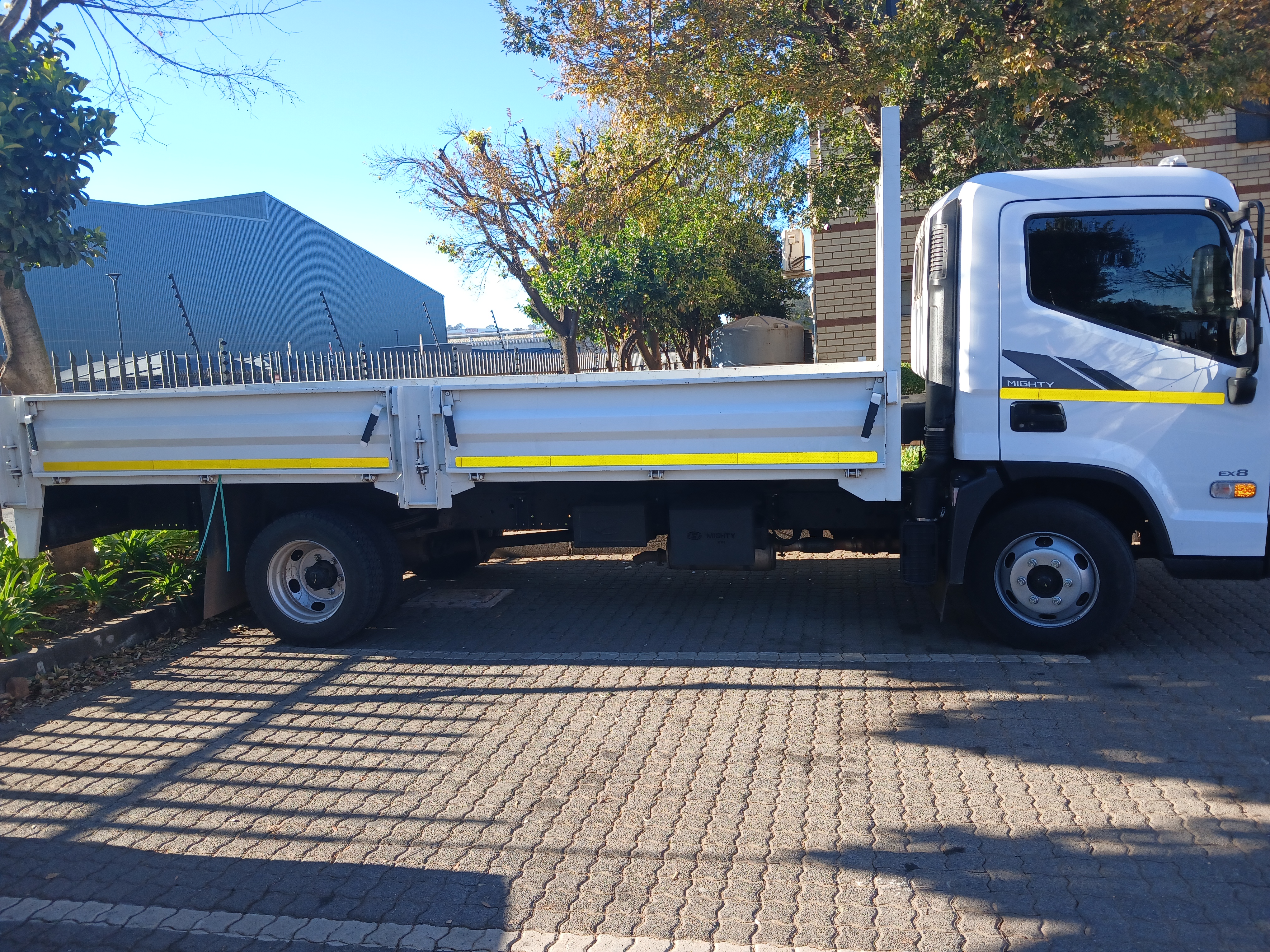 4 Ton Dropside