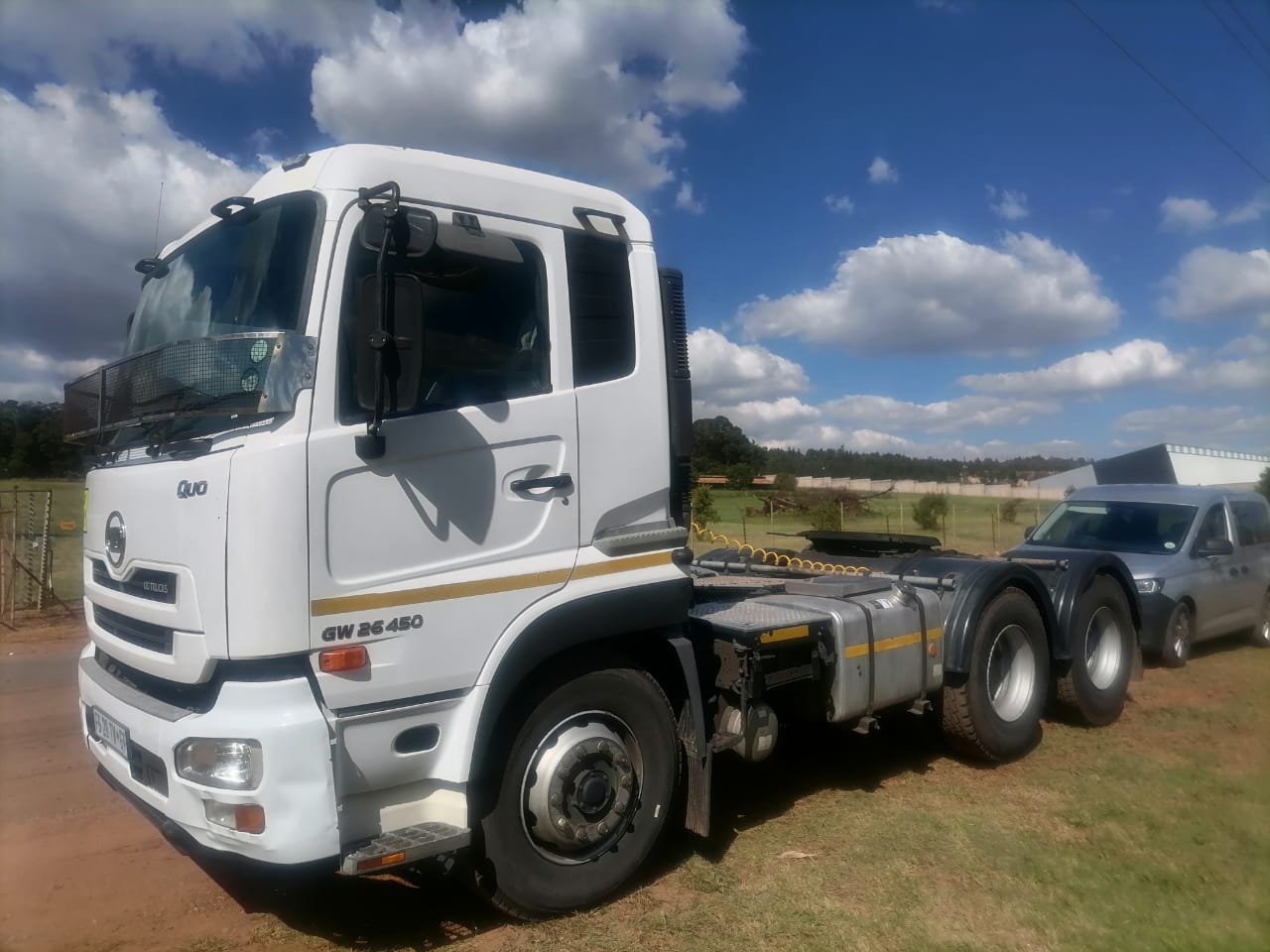 34 Ton Side Tipper for hire in Gauteng