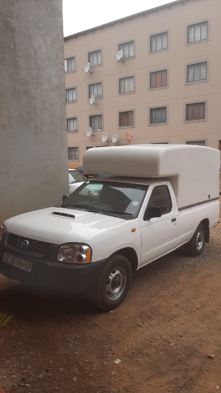 1 Ton Bakkie for hire in Gauteng