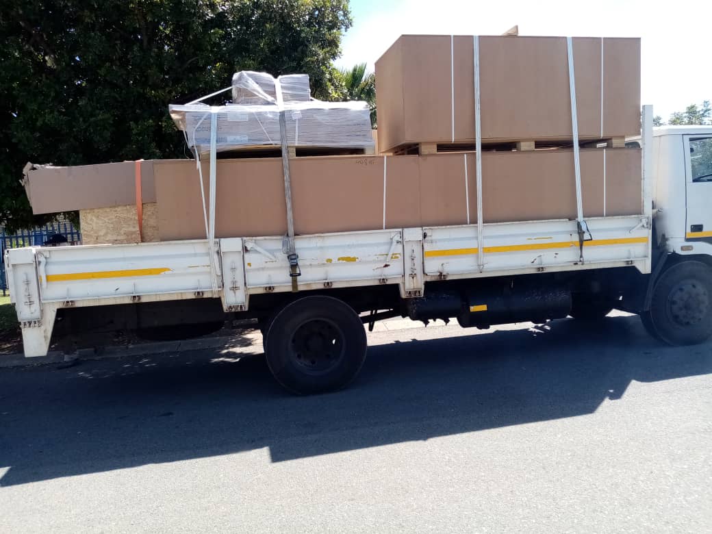 8 Ton Dropside for hire in Gauteng